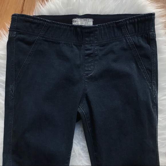 Free People Pull On Kick Flare dark wash jeans 30 - Picture 6 of 7
